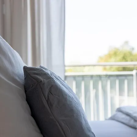 Hygge Homes - Cube Apartment