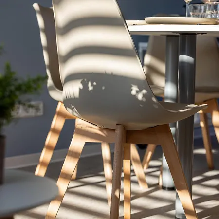 Hygge Homes - Cube
