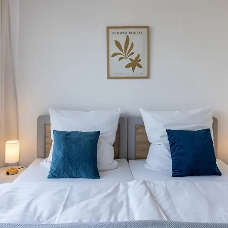 Hygge Homes - Cube Apartment