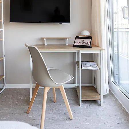 Hygge Homes - Cube * Borstel (Winsen)