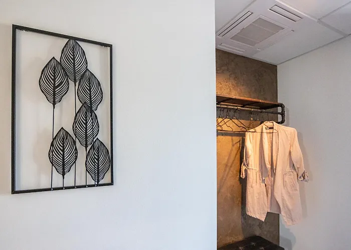 Hygge Homes - Cube