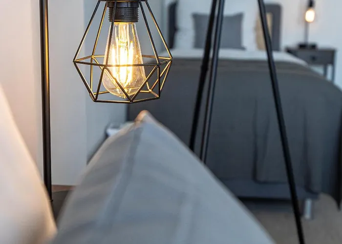 Hygge Homes - Cube Daire Borstel (Winsen)