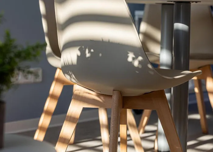 Hygge Homes - Cube