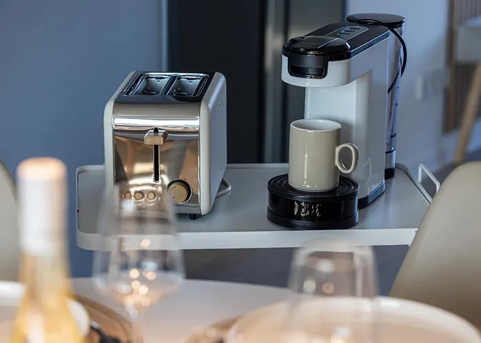 Hygge Homes - Cube